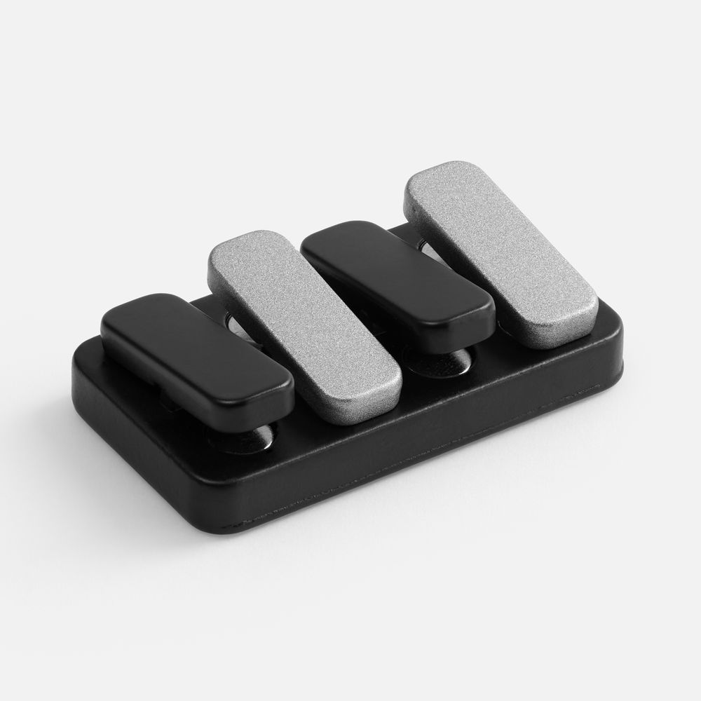 картинка Антистресс-кликер Clacky, черный с серебристым от магазина