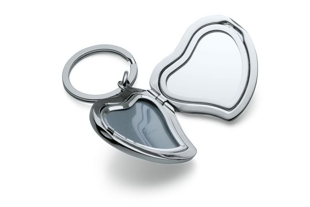 картинка Брелок-медальон Heart от магазина