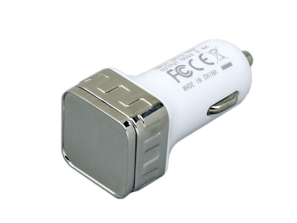 картинка Квадратная автомобильная зарядка на 2 USB-порта от магазина